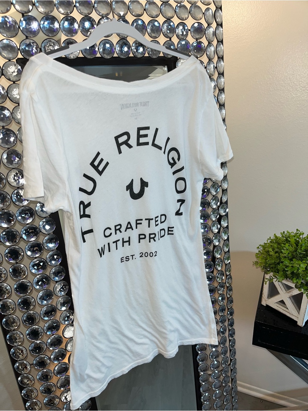 Women’s True Religion Embroidered T-Shirt Size s/p